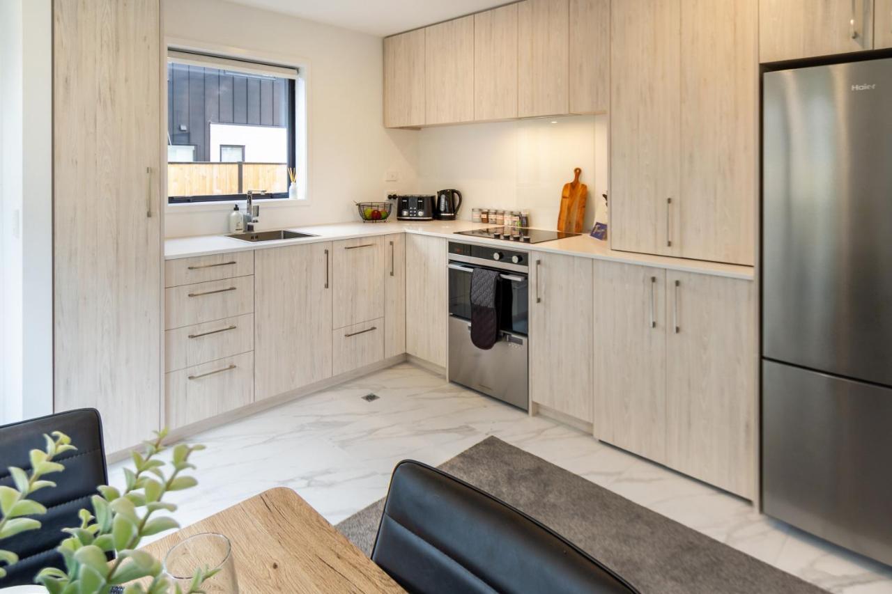 Апартаменты Peaceful Park View Townhouse 2 Bed W/Carpark Крайстчёрч Экстерьер фото
